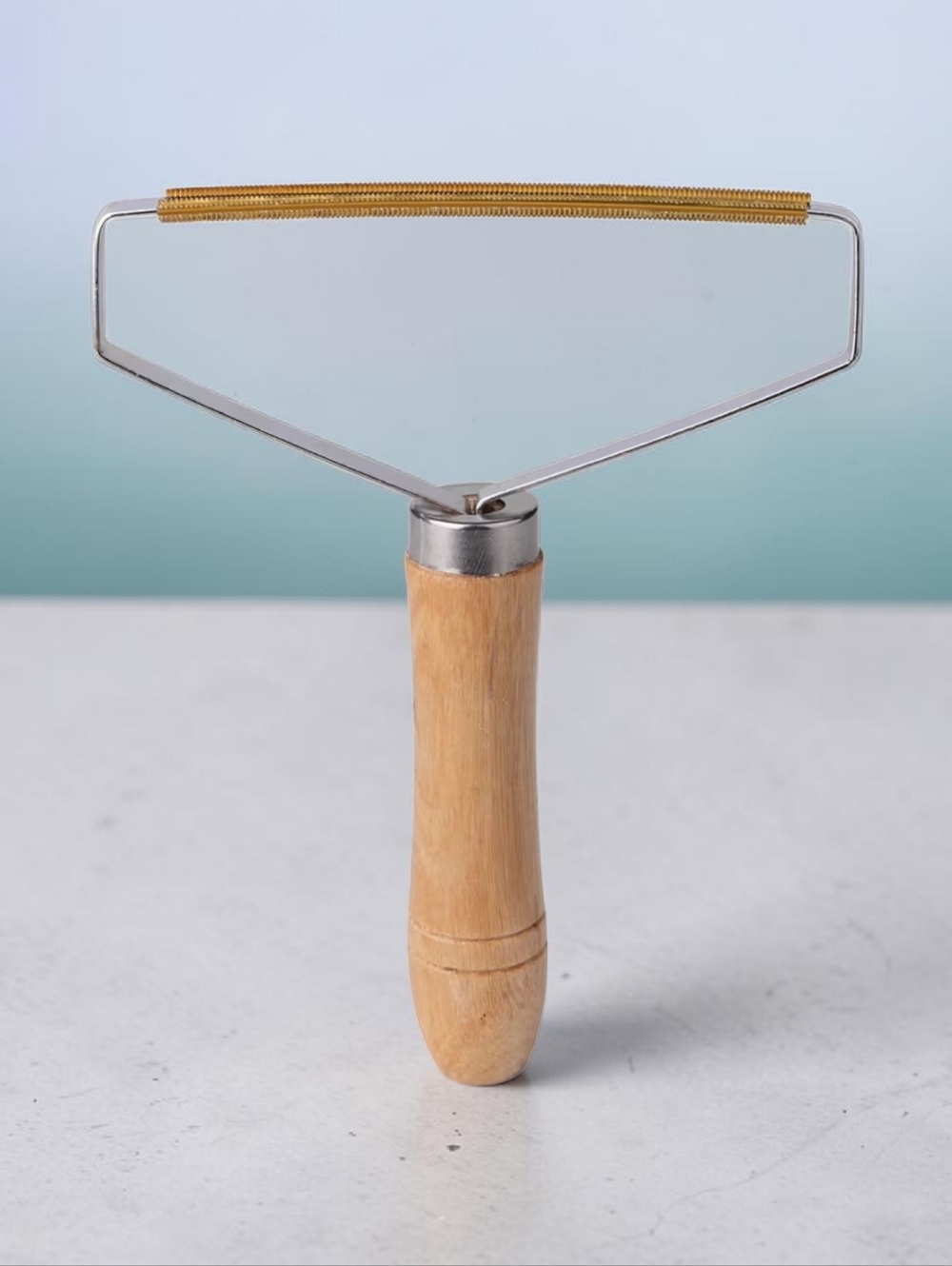 New Reusable Wooden Handle Pet Hair Remover Lint Remover